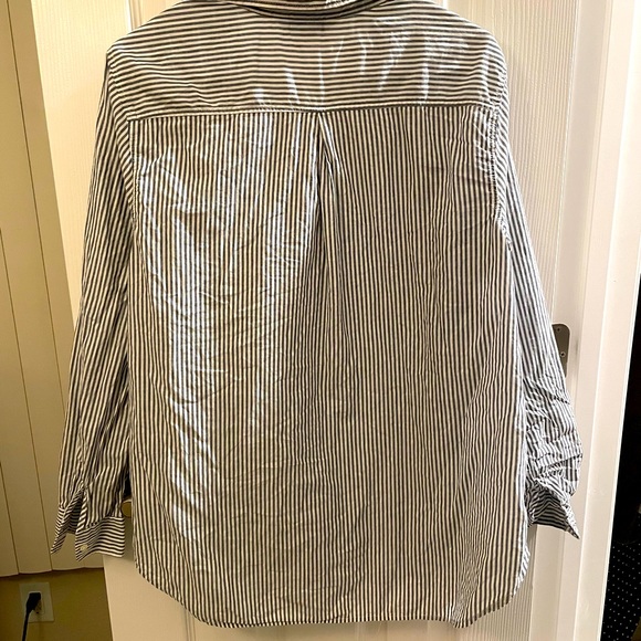 Classic Button-Up - Picture 3 of 3